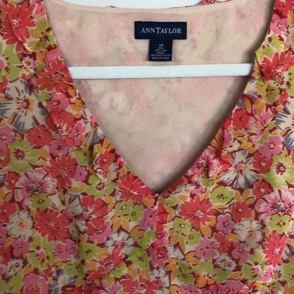 AnnTaylor Floral Sleeveless Blouse - Picture 9 of 11